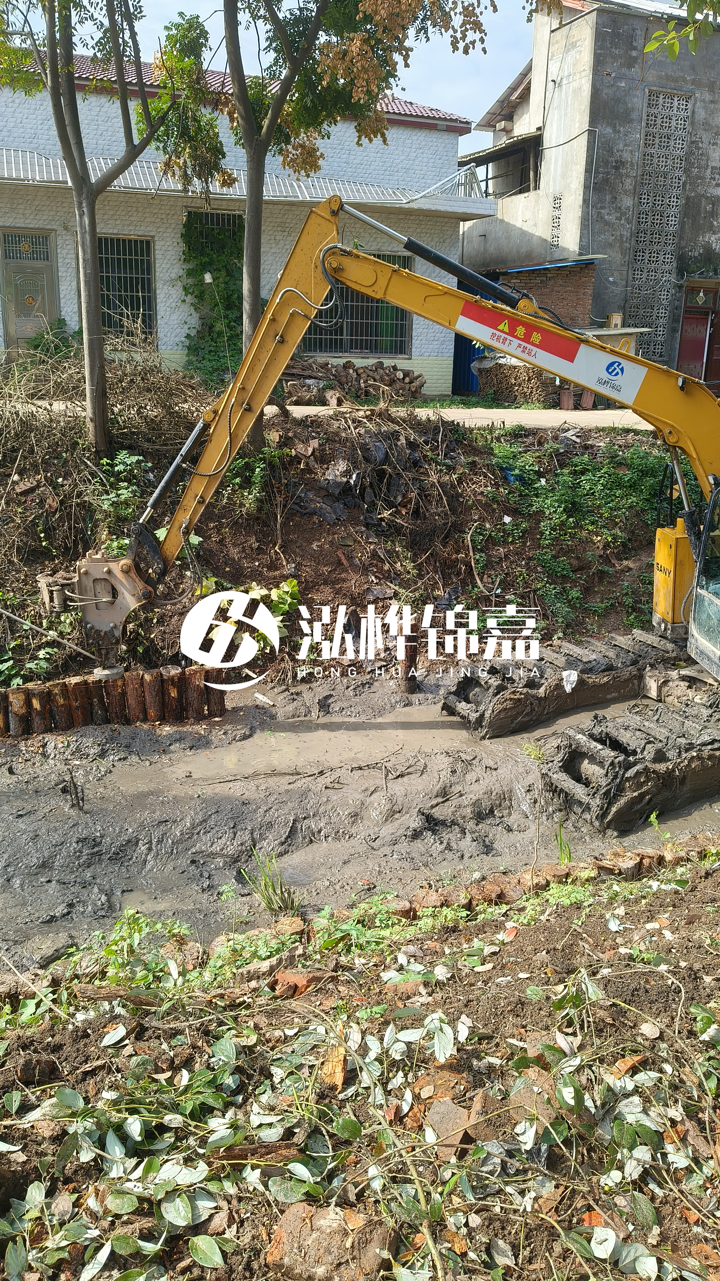 亳州河道清淤專業(yè)施工-河流清理淤泥如何與河岸修復(fù)同步進(jìn)行？