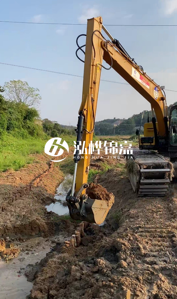 泰安挖機打木樁專業(yè)施工-松木樁打樁木的采購渠道有哪些？