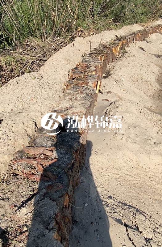 江蘇松木樁源頭廠家泓樺錦嘉-松木樁4米直徑8-10的價(jià)格？