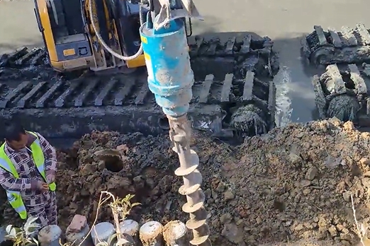 水泥樁批發(fā)廠家泓樺錦嘉-水泥仿木樁樁徑怎么確定？