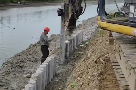 水泥樁批發(fā)廠家泓樺錦嘉-和真木樁比價格貴多少？