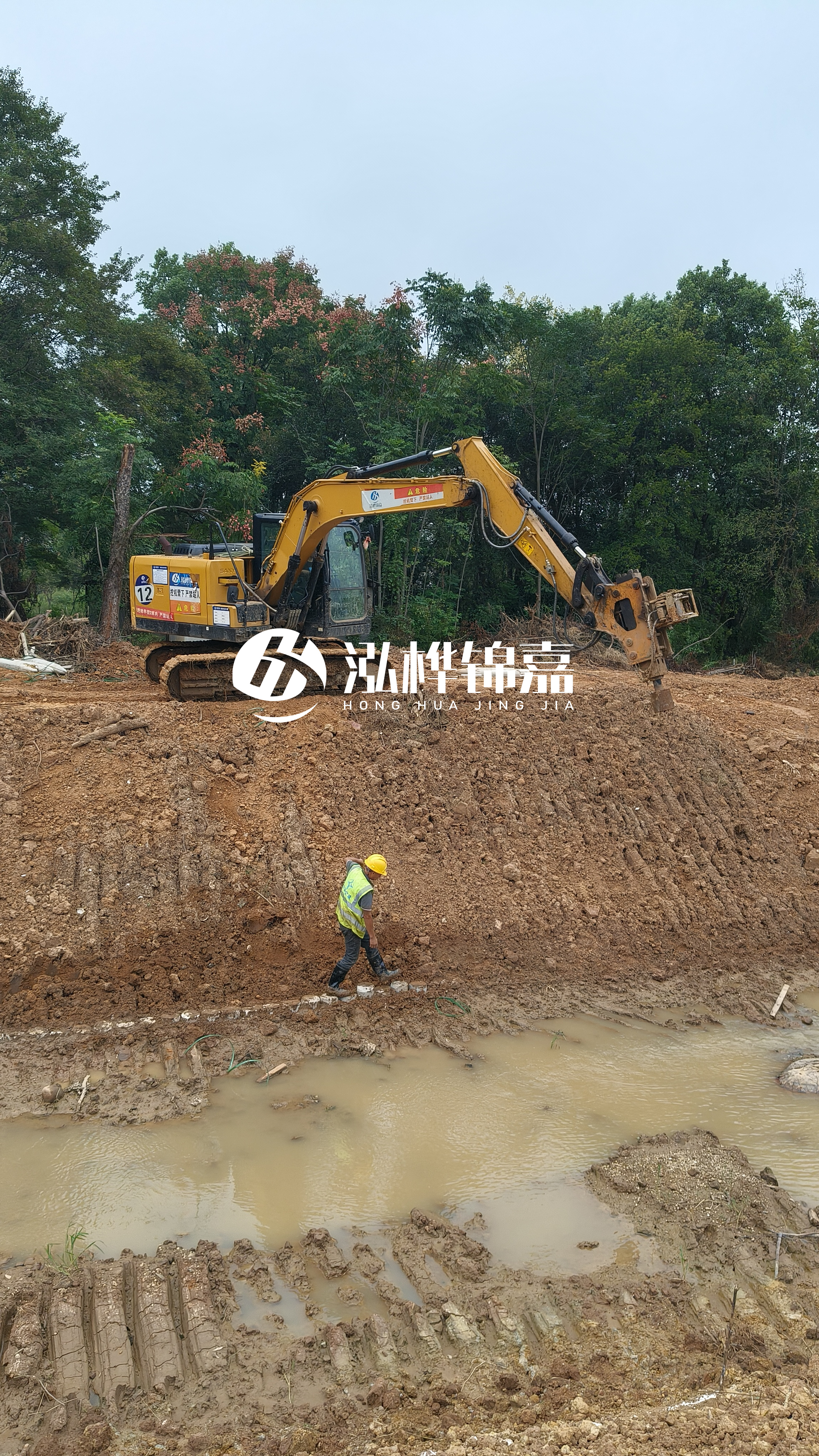 水泥仿木樁施工隊(duì)泓樺錦嘉-河道仿木樁的高度選多少合適？