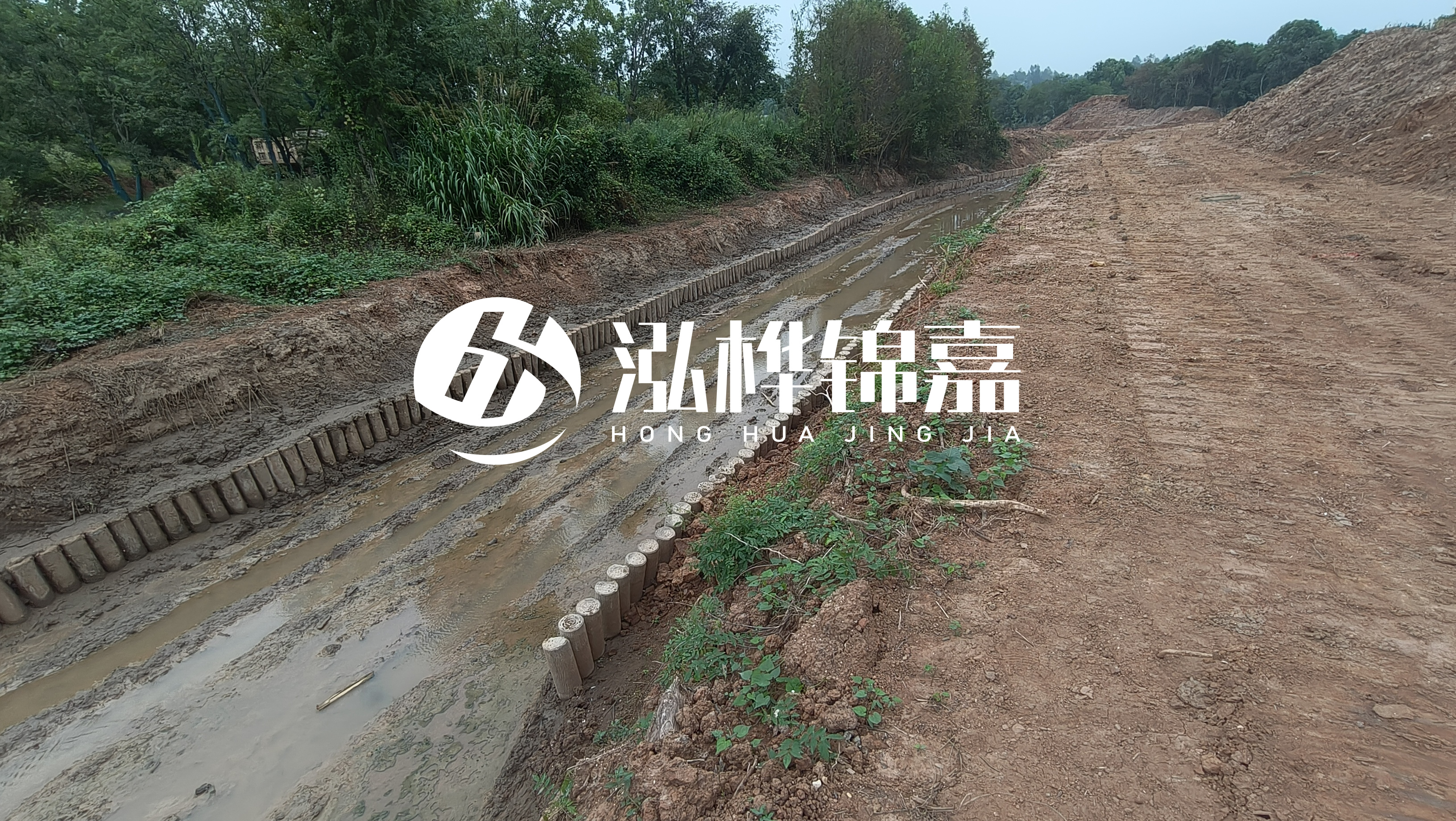 水泥仿木樁施工隊(duì)泓樺錦嘉 - 河道仿木樁的高度需要超出水位多少？